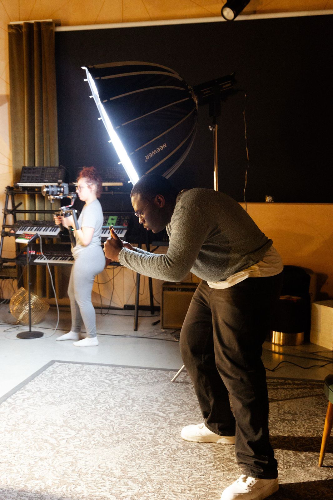 Coulisses d'un tournage Lambano Music en studio